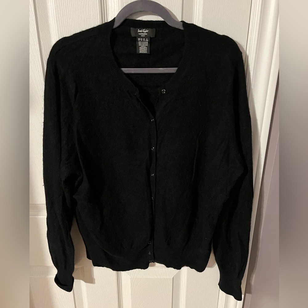 Lord & Taylor 100% cashmere cardigan